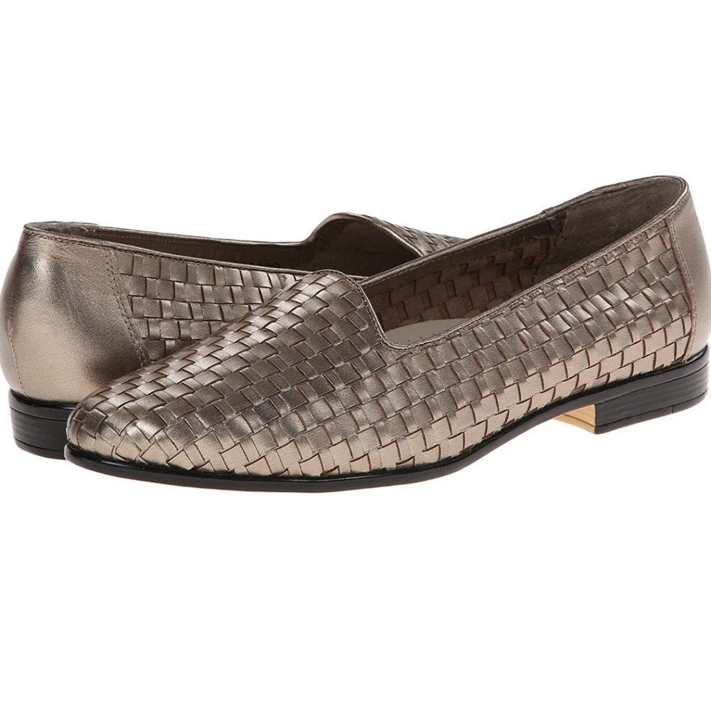 Women's Liz Loafer

Pewter